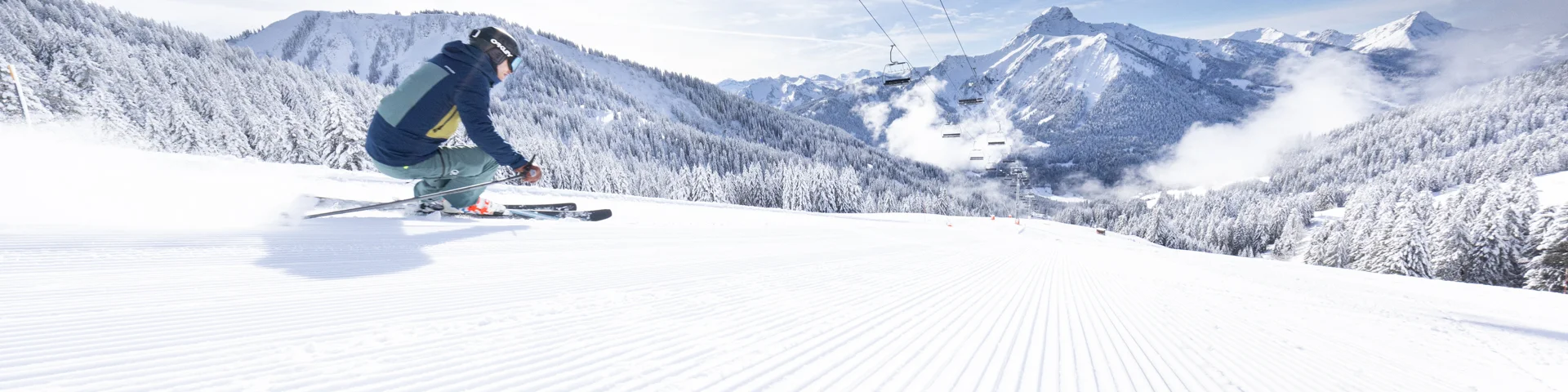 Photographies de ski et paysages du secteur de Braitaz, La Chapelle d’Abondance (Portes du Soleil, Vallée d’Abondance). Mont Grange enneigé, sapins sous la neige, ambiance First Track avec pistes immaculées.