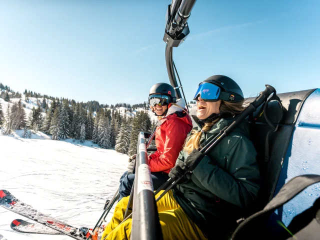 2020 02 28 Ski Amis Telesiege Lesgets Manon Guenot Amg03480 Ld