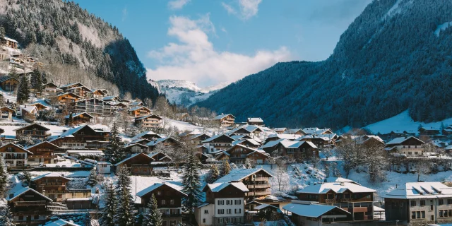 1. Village view Chalets Cliff view Avoriaz Sam Ingles